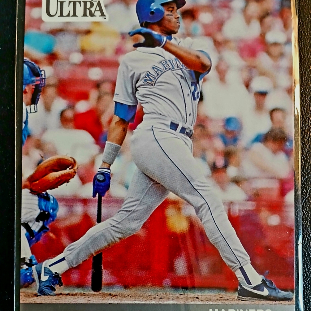 Fleer Ultra HOF Ken Griffey Jr. Baseball Card